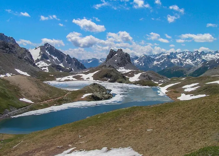 Les Bartavelles Bed & Breakfast Jausiers